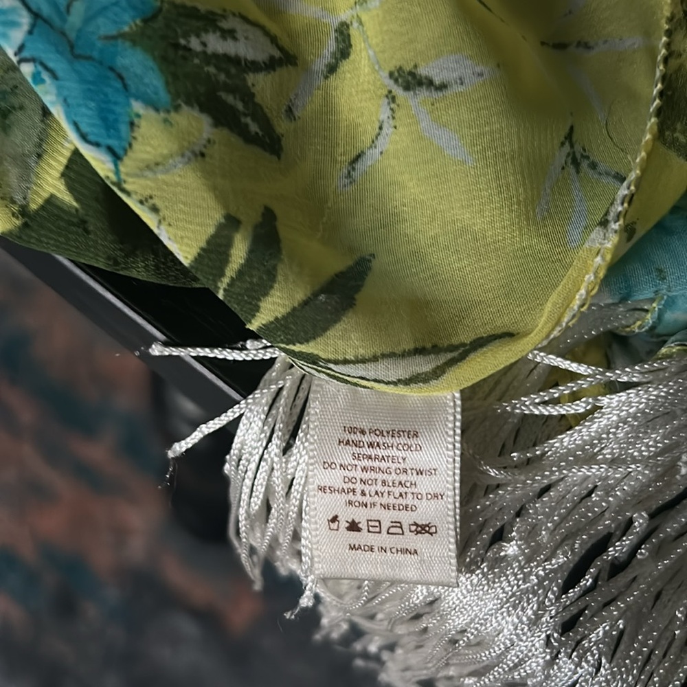Do everything in love Floral Kimono/swim cover up with Fringe - Picture 10 of 10